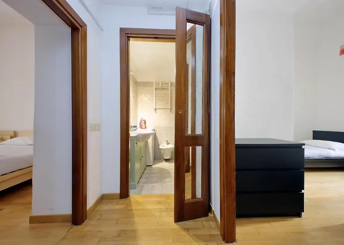 Vatican Spacious Modi דירה *